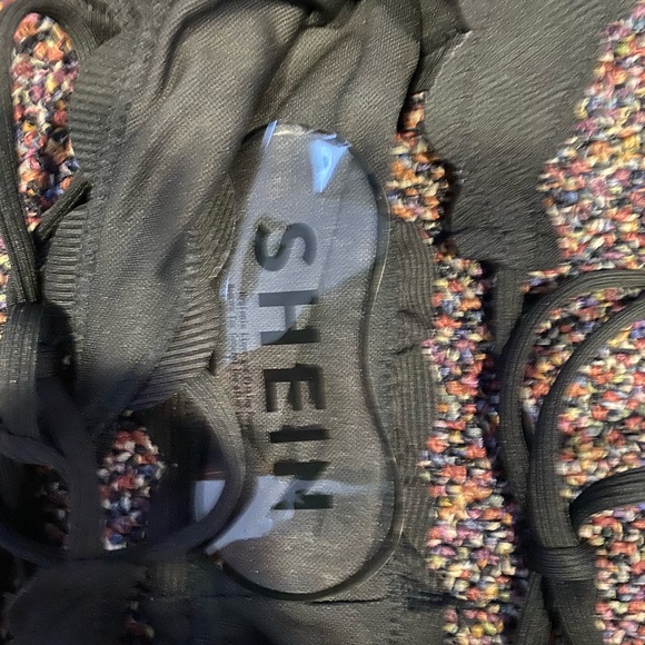 SHEIN Swim Bottoms - Picture 4 of 6